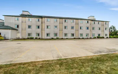 Motel 6 Medina, OH - Cleveland