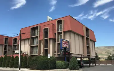 FairBridge Inn & Suites Lewiston