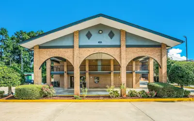 Americas Best Value Inn Stockbridge