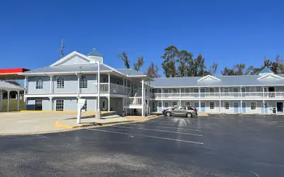 Key West Inn - Millbrook