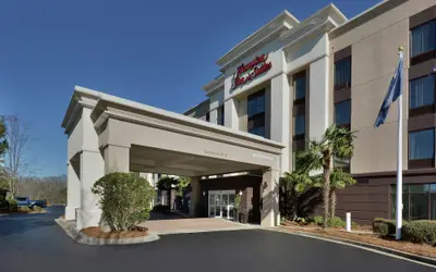 Hampton Inn & Suites Clinton - I-26