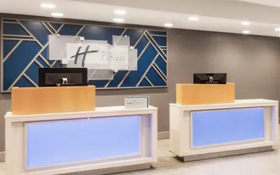 Holiday Inn Express & Suites Lonoke by IHG