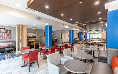 Holiday Inn Express & Suites Greenville S- Piedmont by IHG