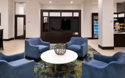 Holiday Inn Hotel & Suites Farmington Hills - Detroit NW by IHG