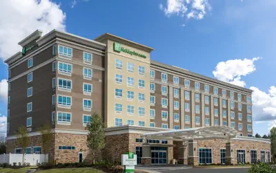 Holiday Inn & Suites Memphis Southeast-Germantown by IHG