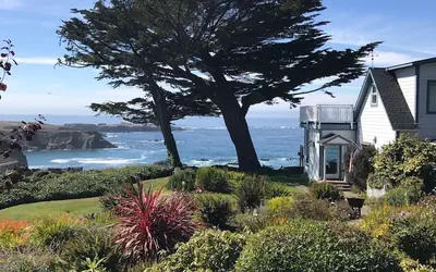 Agate Cove Inn