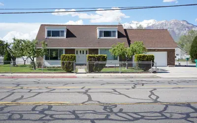 Large Room near UVU & BYU