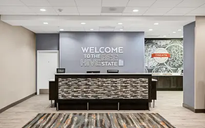 Hampton Inn & Suites Logan