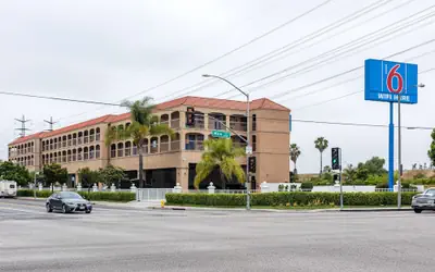 Motel 6 Gardena, CA - South