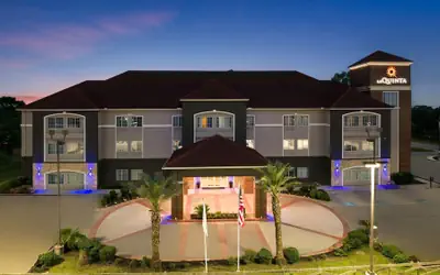 La Quinta Inn & Suites by Wyndham-Brookshire-West Katy