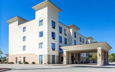 Comfort Inn & Suites Madisonville