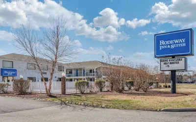 Rodeway Inn & Suites Rehoboth Beach