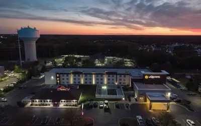 La Quinta Inn & Suites by Wyndham Lexington Park - Patuxent