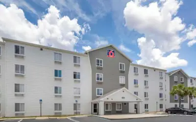 Studio 6 Extended Stay Fort Myers FL