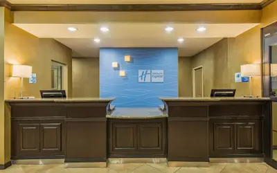Holiday Inn Express Hotel & Suites Clovis by IHG