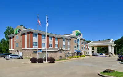 Holiday Inn Express & Suites Carthage by IHG