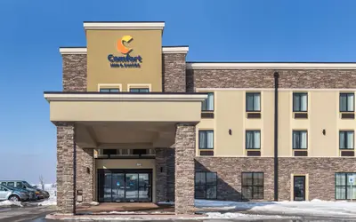 Comfort Inn & Suites Cedar Rapids CID Eastern Iowa Airport