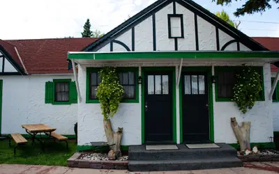 Chalet Motel