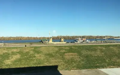 Riverside Inn Hannibal