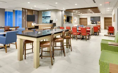 Holiday Inn Express & Suites Plano - The Colony by IHG