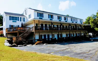 Winnisquam Lake Inn