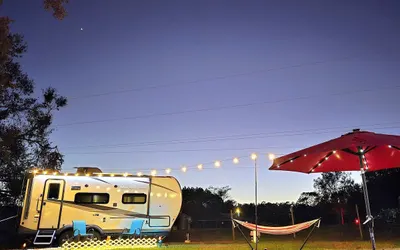 Romantic Getaway under the stars near Davenport