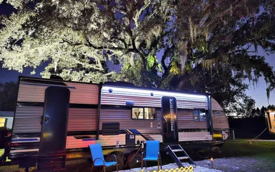 Cozy Rv - 25 min away from Disney near Davenport