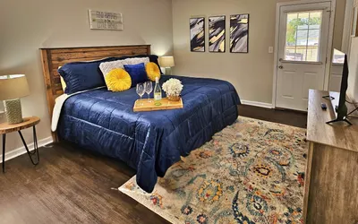 Lg Deck | BBQ Grill | King Suite | Near RAFB