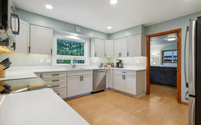 3BR/2BA • 1.5 Blocks from Beach • Fenced Yard