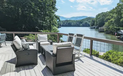 Lure Me by Carolina Properties - Lake Lure Lakefront with Two houses, MTN.VIEWS!