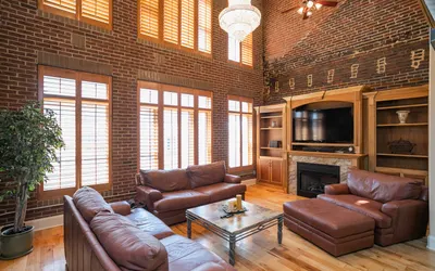 The Titan Penthouse- Lofts at Noel Court, Downtown