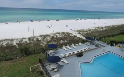 Beachfront | 4th Flr | Pool | Gym | Family Friendl