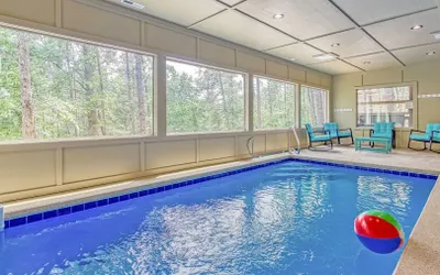 Luxe 4BR Near Pigeon Forge | Indoor Pool Theater Game Room Sleeps 12 Pirate Ship