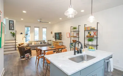 Stylish & Spacious River North Retreat in Vibrant East Nashville