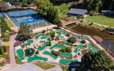 Noll House by Carolina Properties - Walk to Resort Amenities, Game Room!