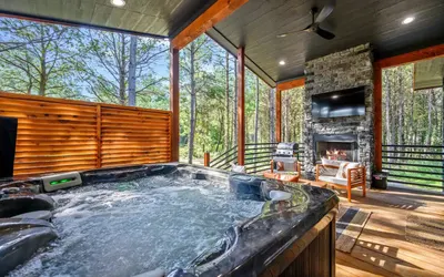 Romantic Getaway Hot Tub Fireplace Soaking Tub Fire Pit Cabin Broken Bow
