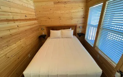 081 Tiny Home near Grand Canyon South Rim Sleeps 8