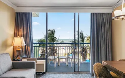 New Oceanfront 1BR with Heated Pools, Coral Beach!