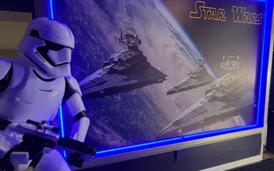 Near Disney! Immersive Star Wars Theater, Poolside Cinema, Arcade Games!