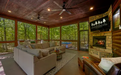 Sun Room + Close to Attractions + Playground + Shuffle Board + Family Friendly