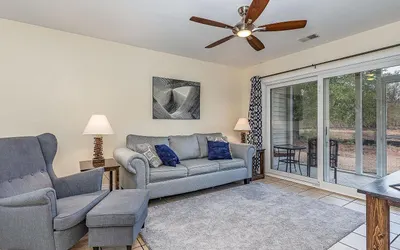NEW! Large 2BR| Pools | River Oaks Golf | Hot Tubs
