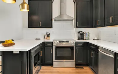 The Johnny & June • Mid-Century Modern Townhome • 3 Bedrooms w/ Private Baths