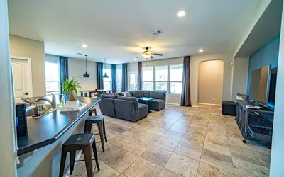 For Families and pets near Tesla, Hutto, Samsung