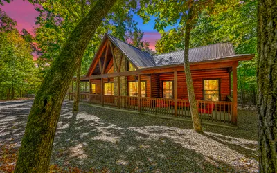 Sun Room + Close to Attractions + Playground + Shuffle Board + Family Friendly