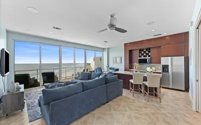 PH, Balcony, Lazy River, I/O Pools, Game Room, Spa, Beach, Luxury 2/2 Penthouse!