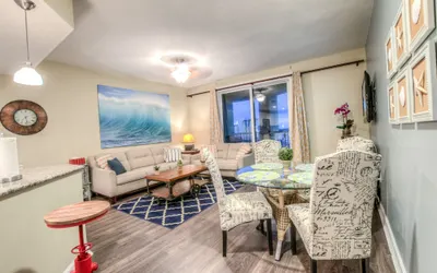 Pet Friendly Condo With Ocean View, Pools, Hot Tub, Fitness