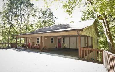 Stiles Lake House - Lake Lure Lakefront, Kayaks!