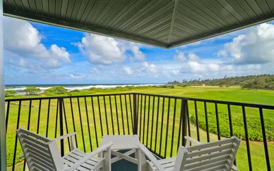 Oceanfront Top Floor - Pools, Hot Tub, Central AC