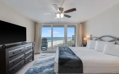 Beautiful Oceanfront Views! Includes Local Attraction Tickets!