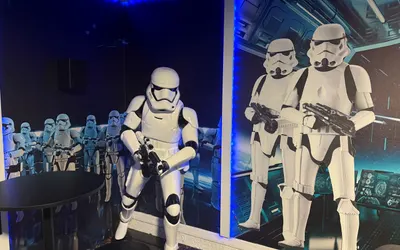 Near Disney! Amazing Disney Star Wars Villa w/ Poolside Cinema + Movie Theater